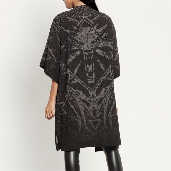 WITCHER SCHOOL ROBE SIZE SMALL BM NWT - Picture 2 of 5